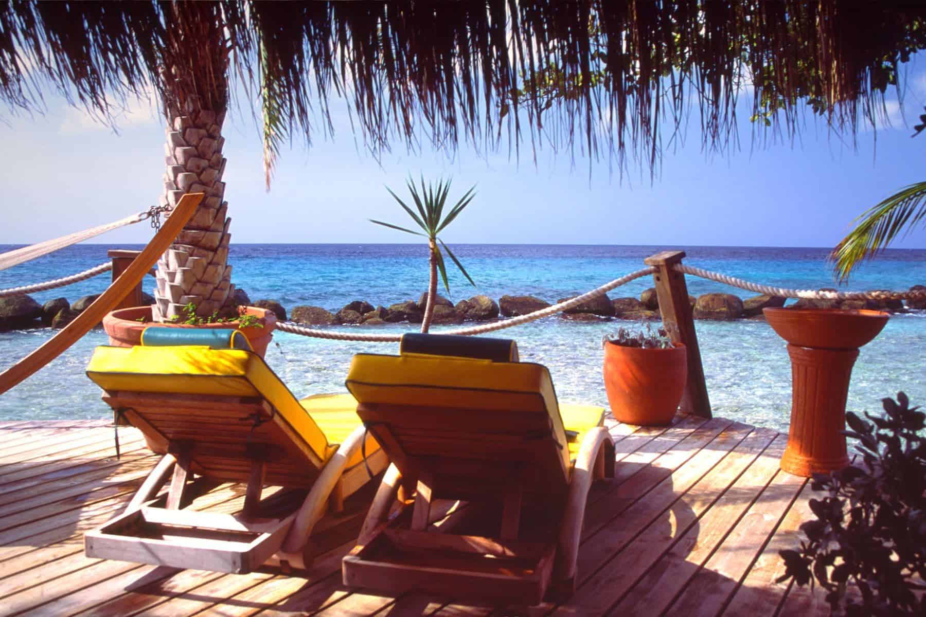 all-inclusive-resort-aruba-chairs