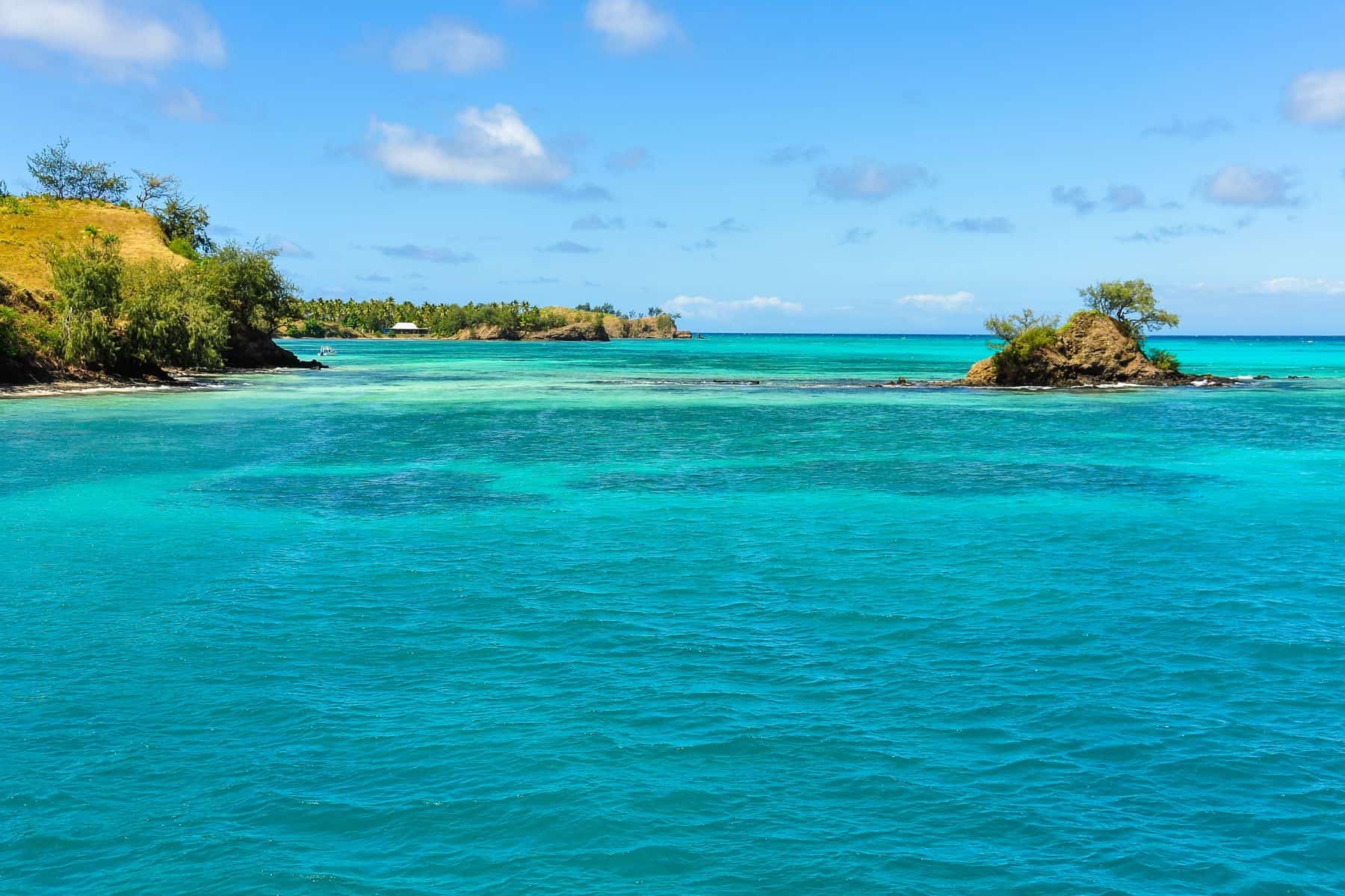 blue-lagoon-nacula-island-feature