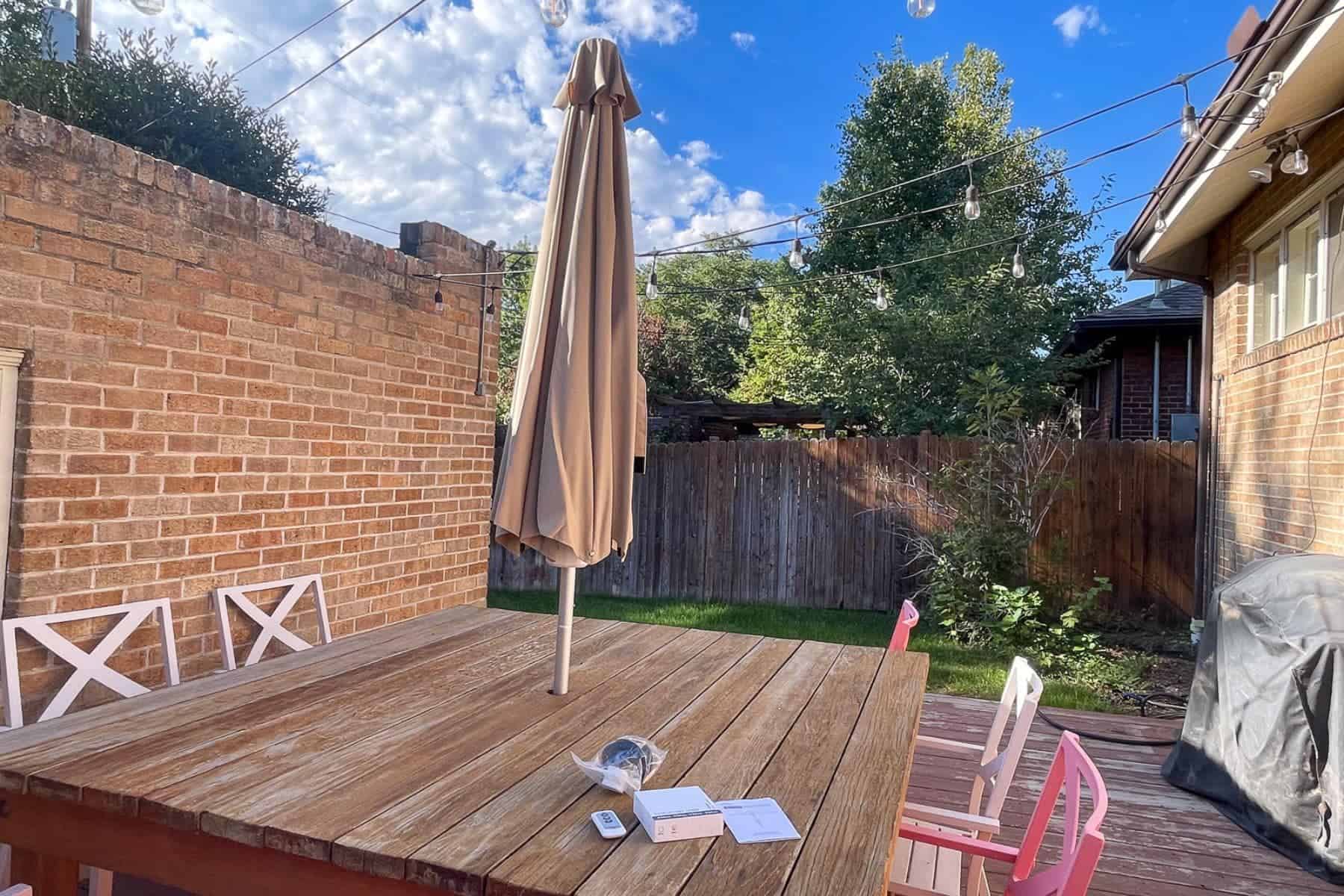 bluu-automatic-patio-umbrella-sleek-design