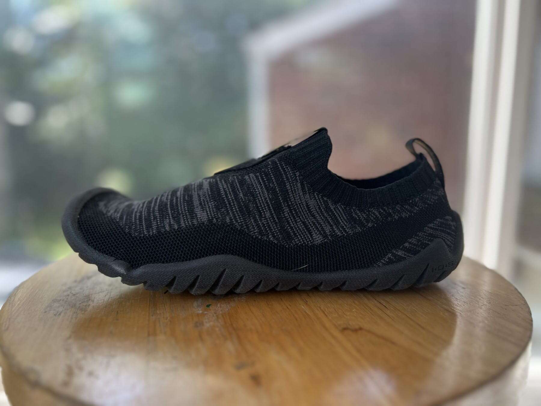 body-glove-siphon-water-shoes-side-view