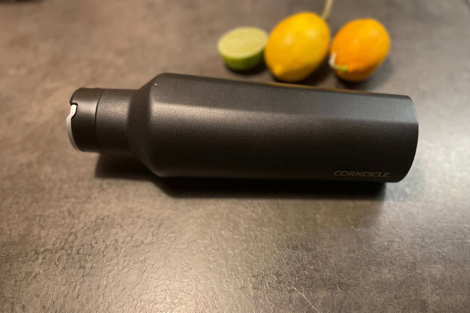 Corkcicle-water-bottle-design