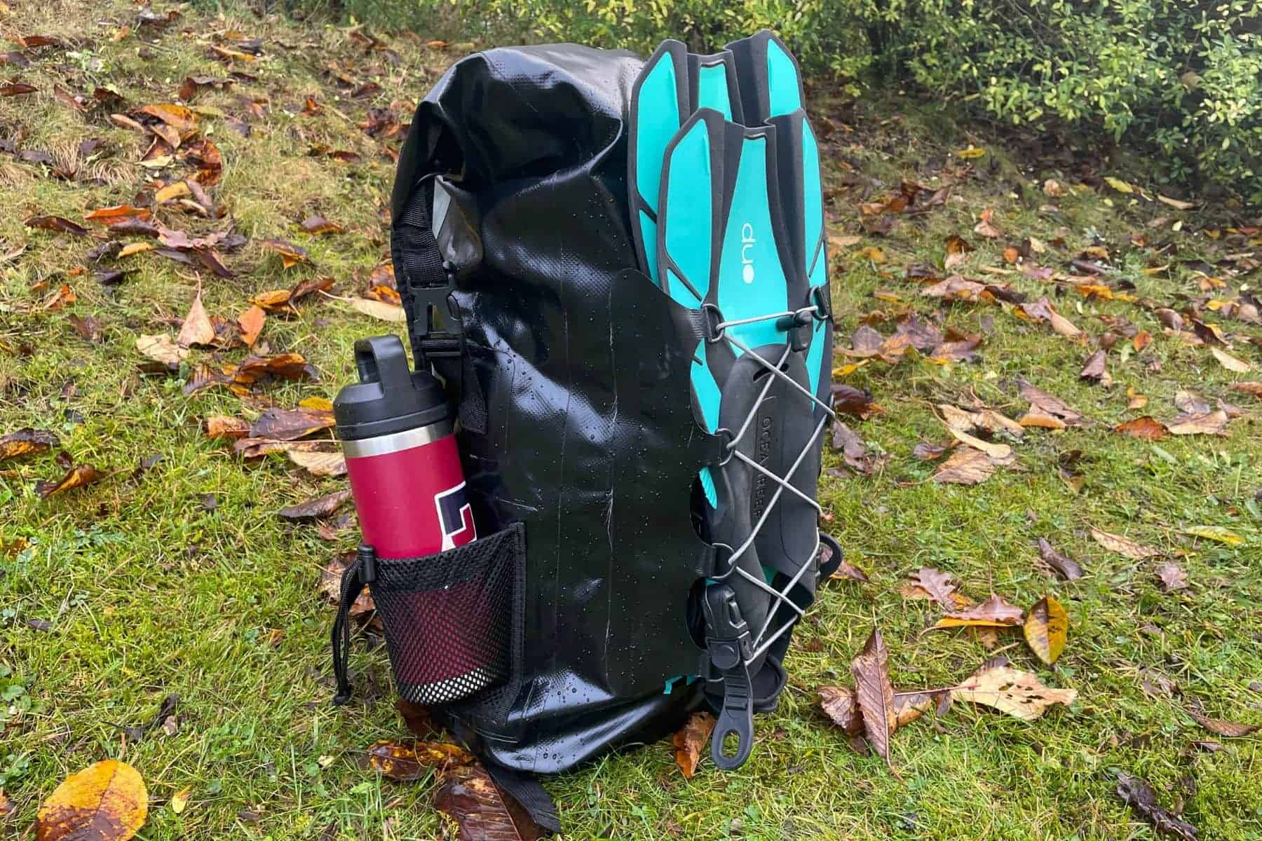 fe-active-cloudbreak-waterproof-backpack-30l-waterbottle-pocket