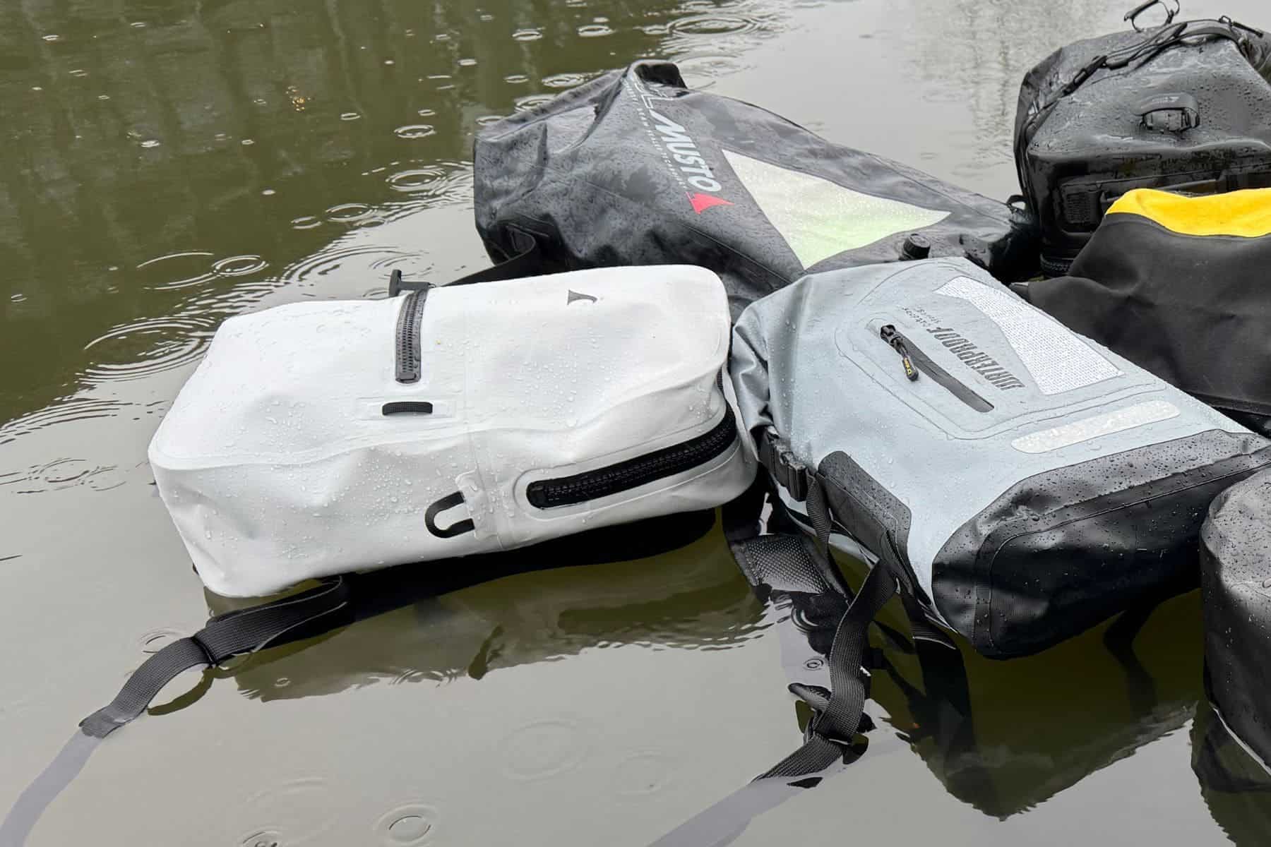 fogland-waterproof-backpack-15-25l-floating