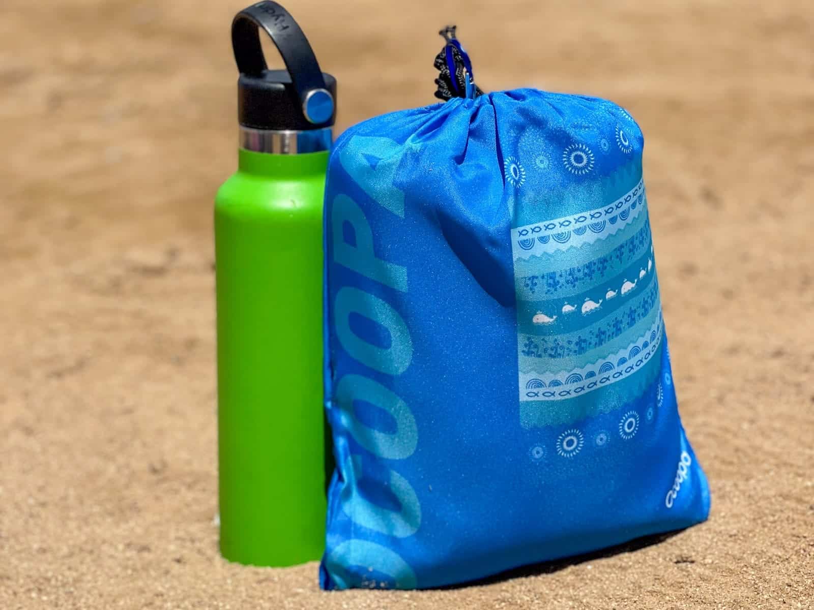 ocoopa-beach-blanket-light-compact