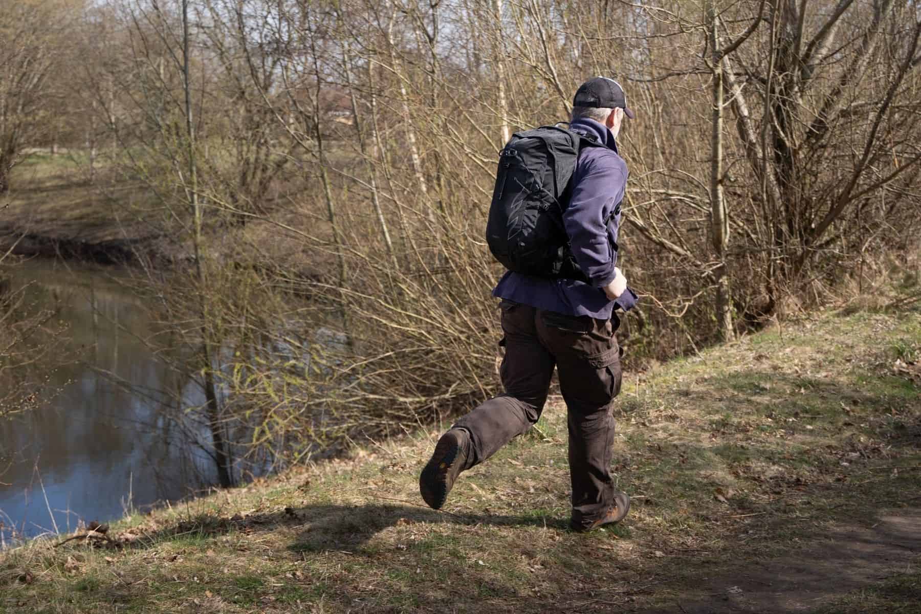 osprey-talon-22-bradley-running-into-the-woods