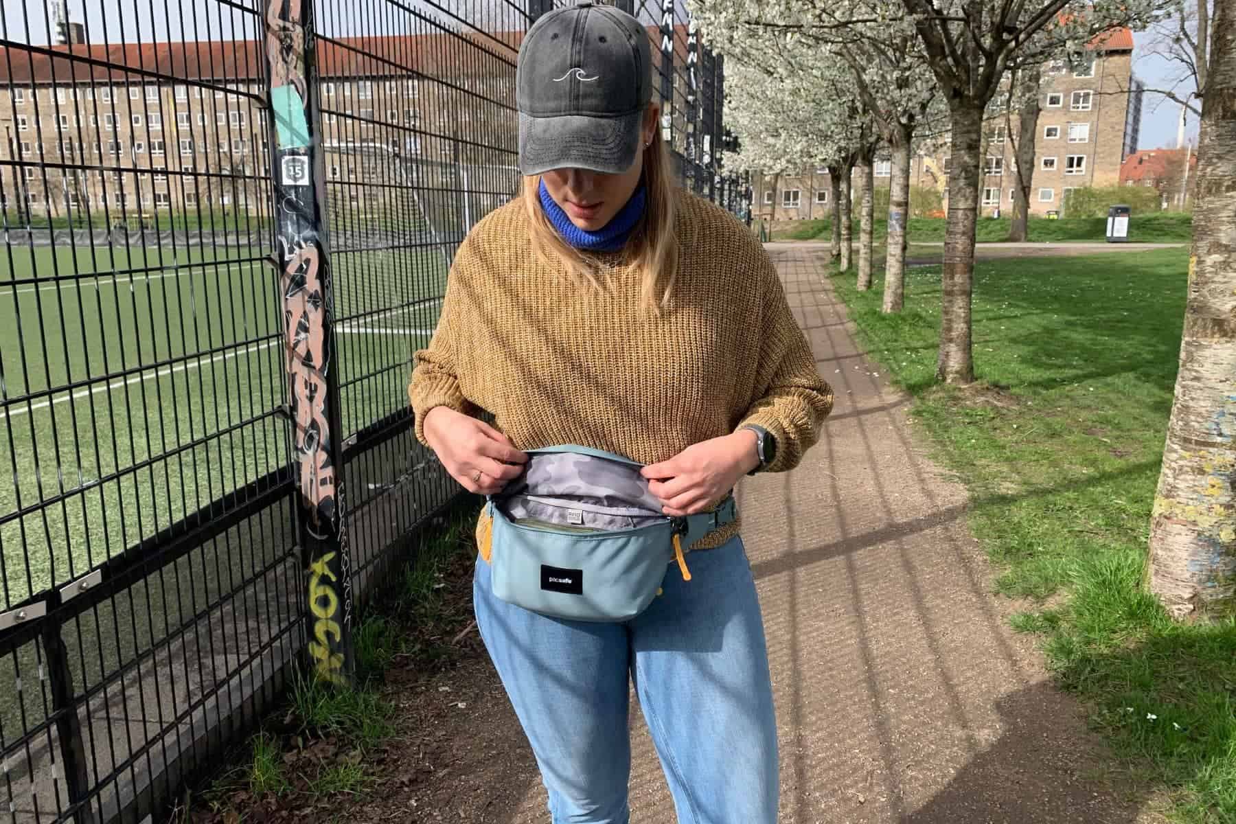 pacsafe-go-sling-pack-style