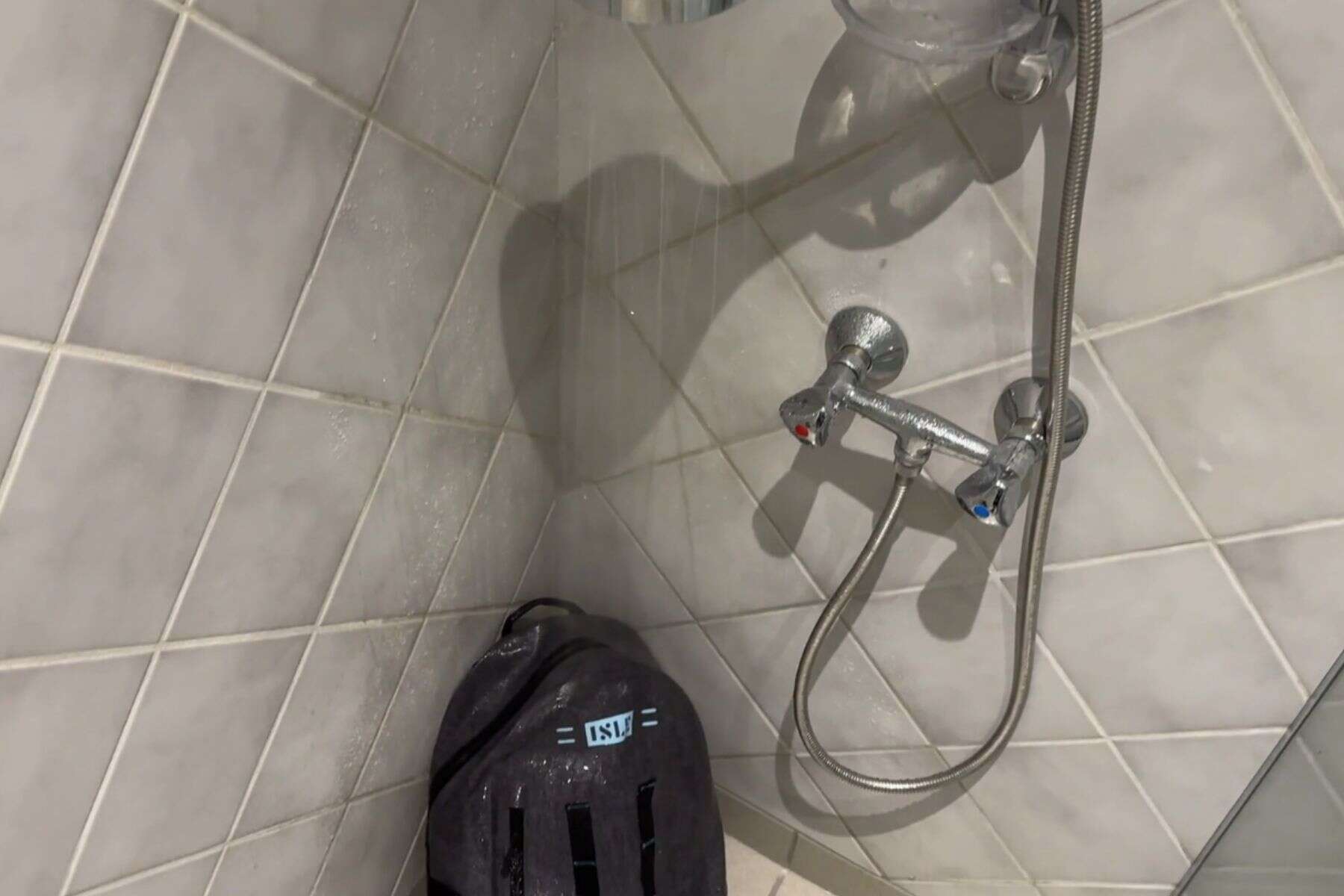 rain-simulation-shower-test