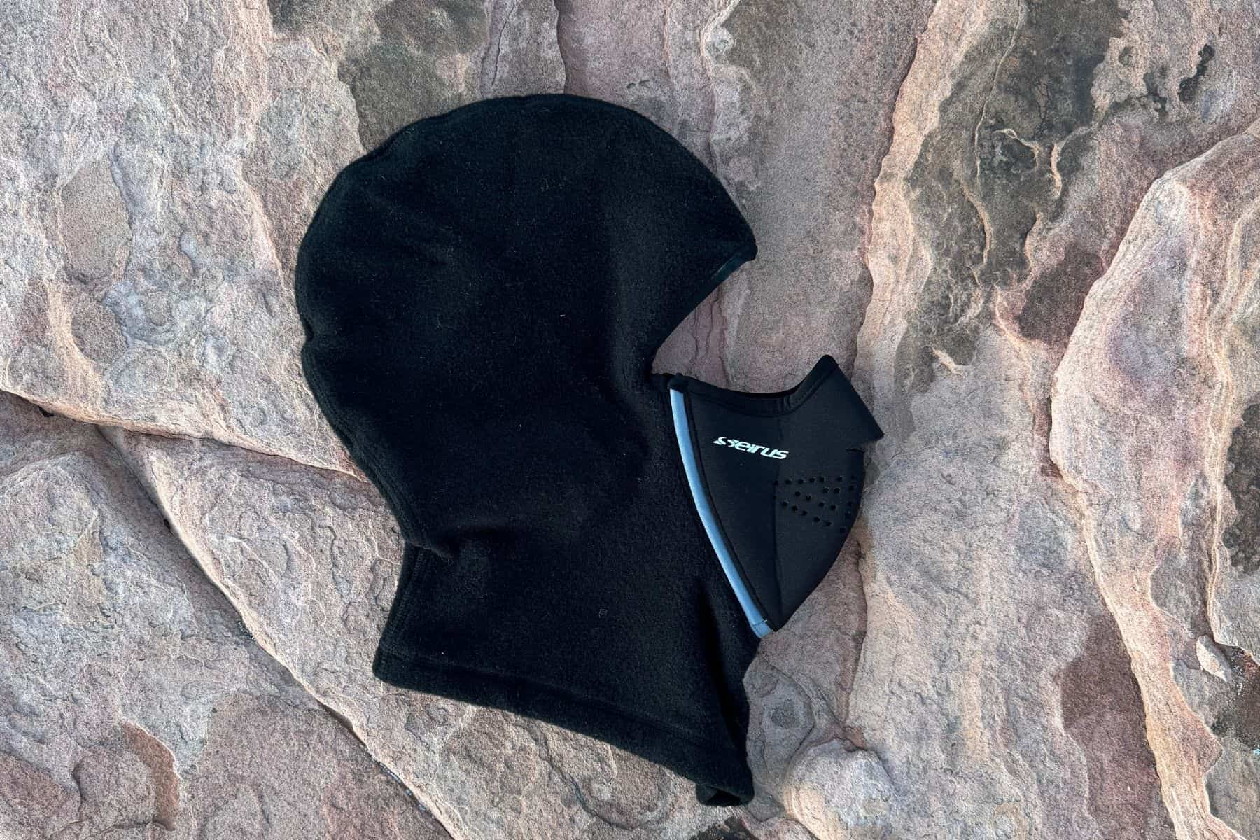 seirus-magnemask-combo-clava-flat-lay