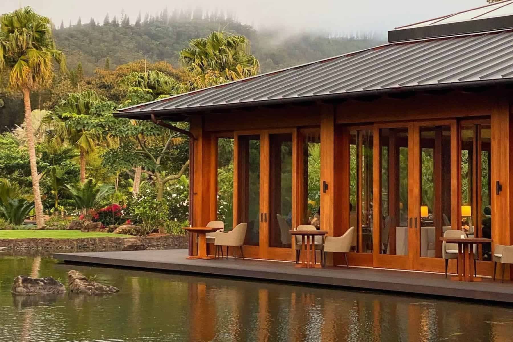 sensei-four-seasons-lanai-pool