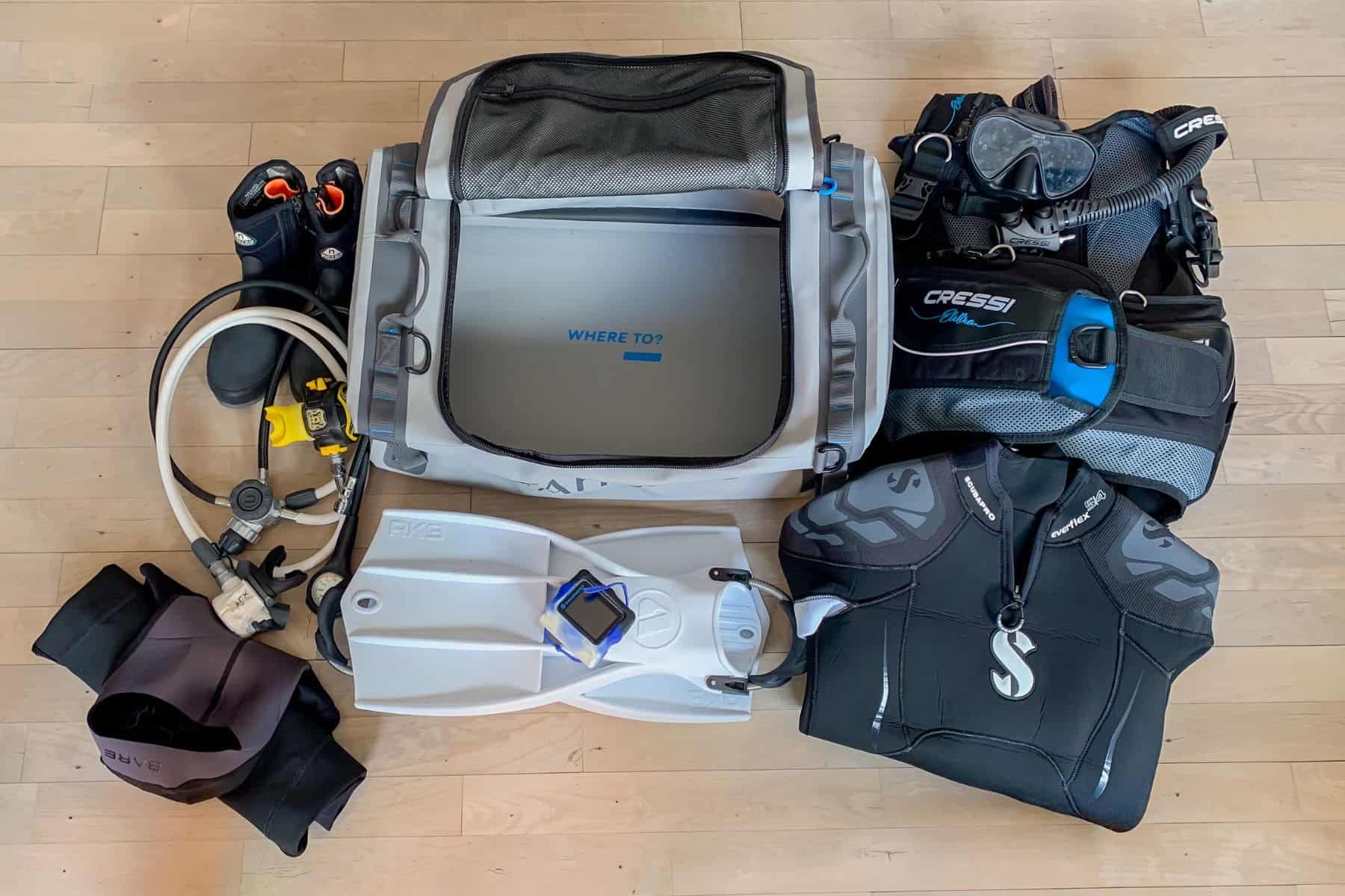 stahlsac-abyss-duffel-bag-diving-stuff