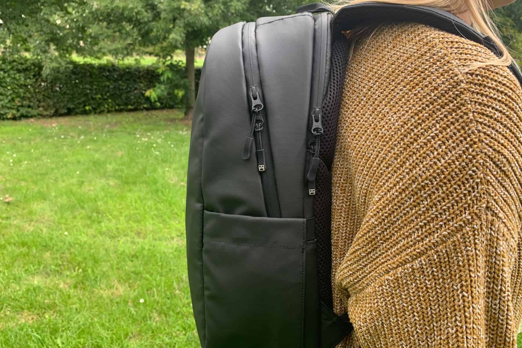 stubble-and-co-everyday-backpack-compact-sides