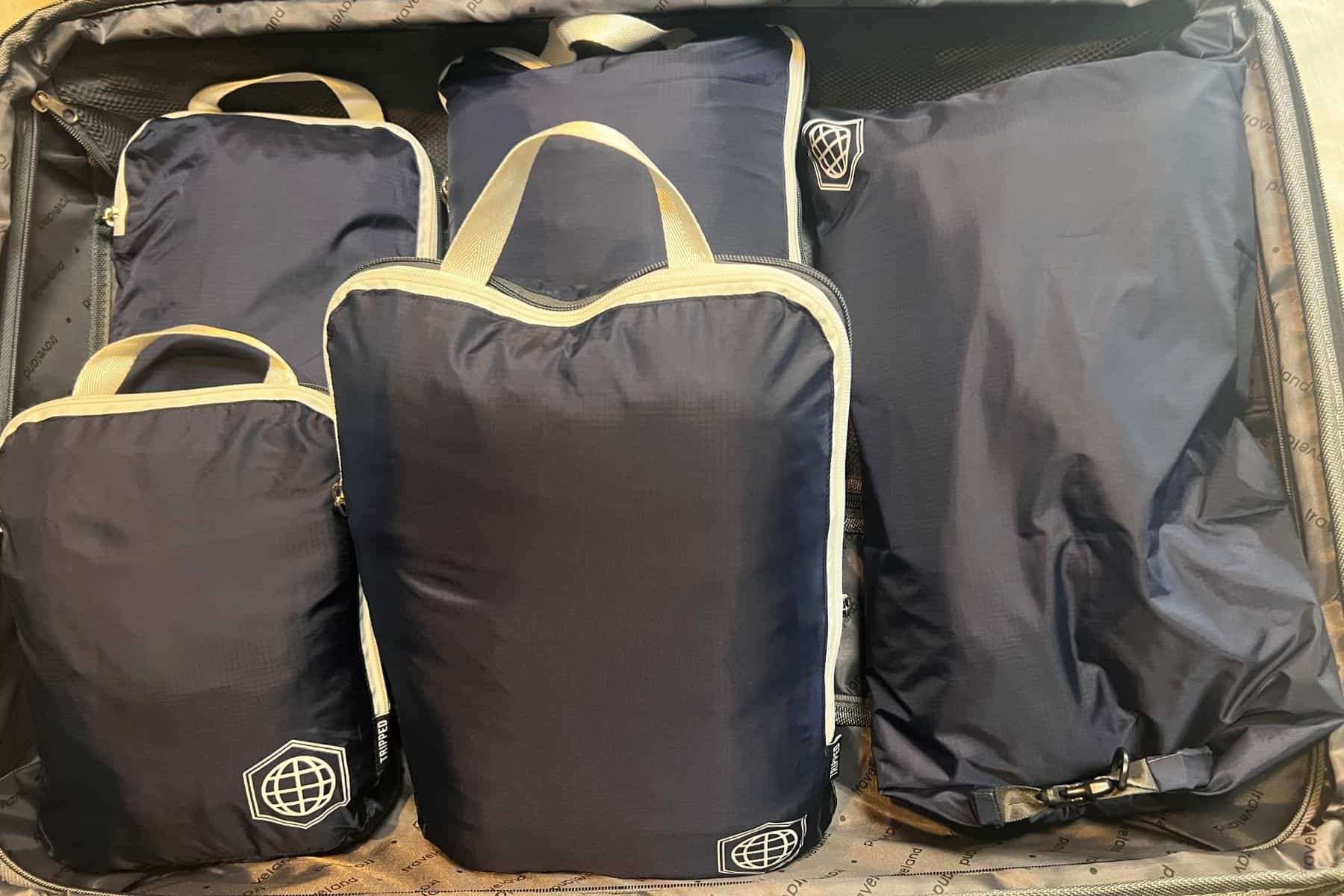 tripped-compression-packing-cubes-upright