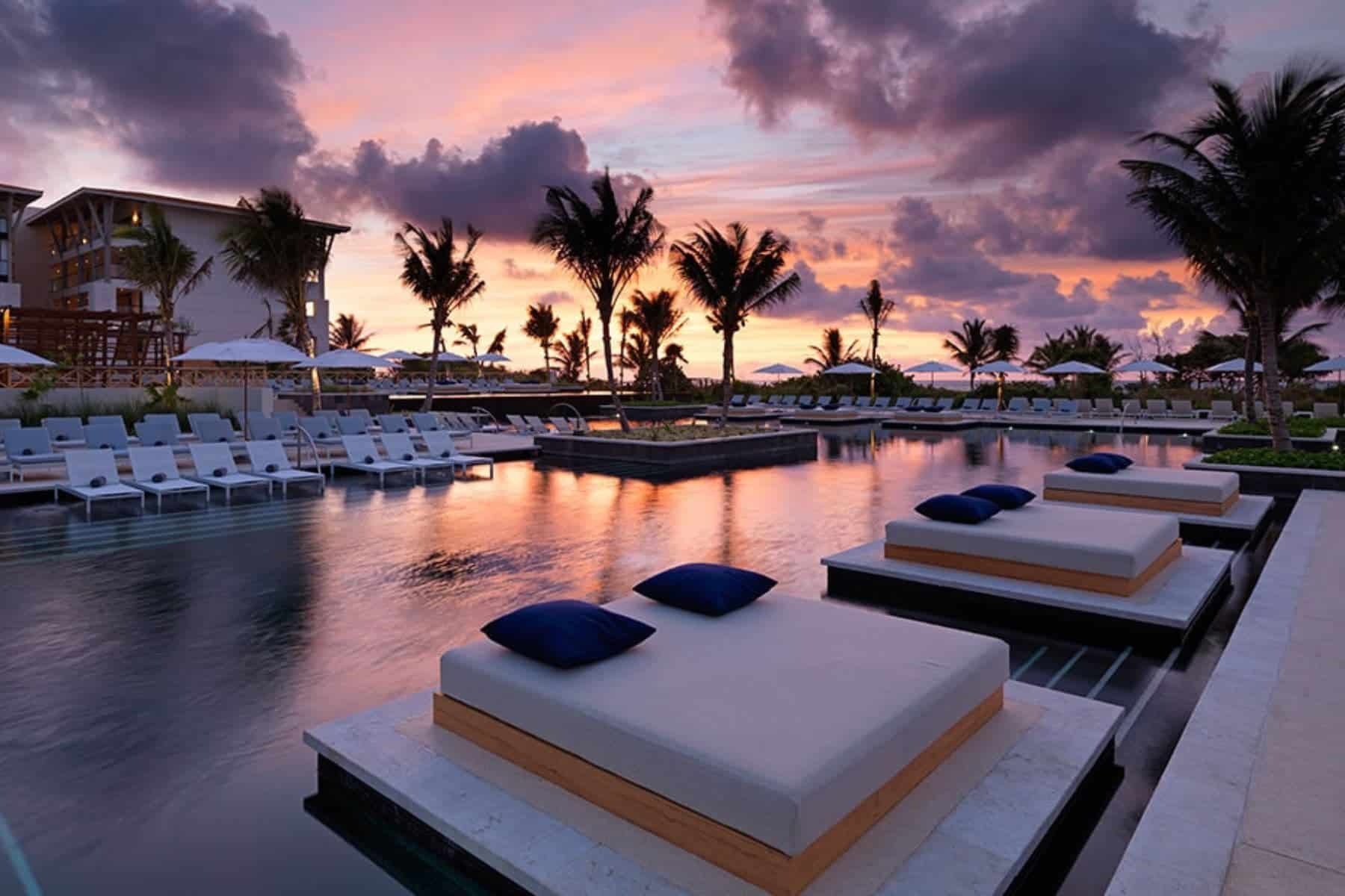 unico-20-87-hotel-riviera-maya-sunset