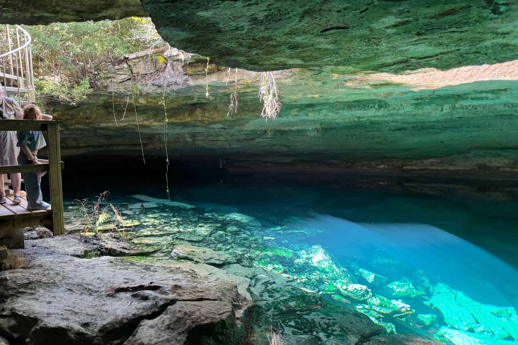 viva-fortuna-wyndham-beach-resort-advertorial-cave