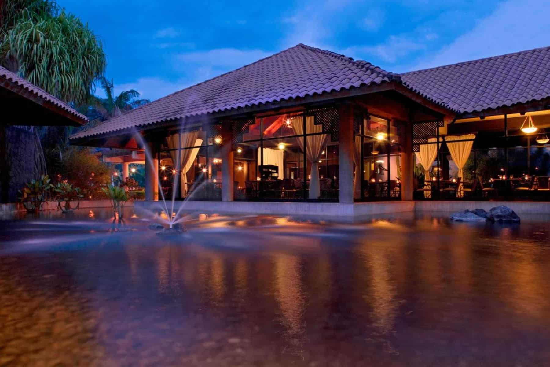 westin-reserva-conchal-golf-resort-and-spa-close